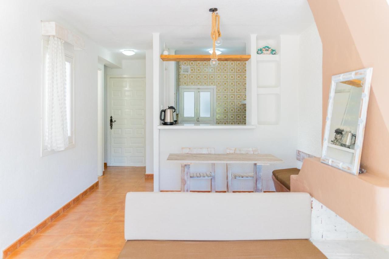 סנטה אאולריה דס ריו Atlas Apartments Ibiza מראה חיצוני תמונה