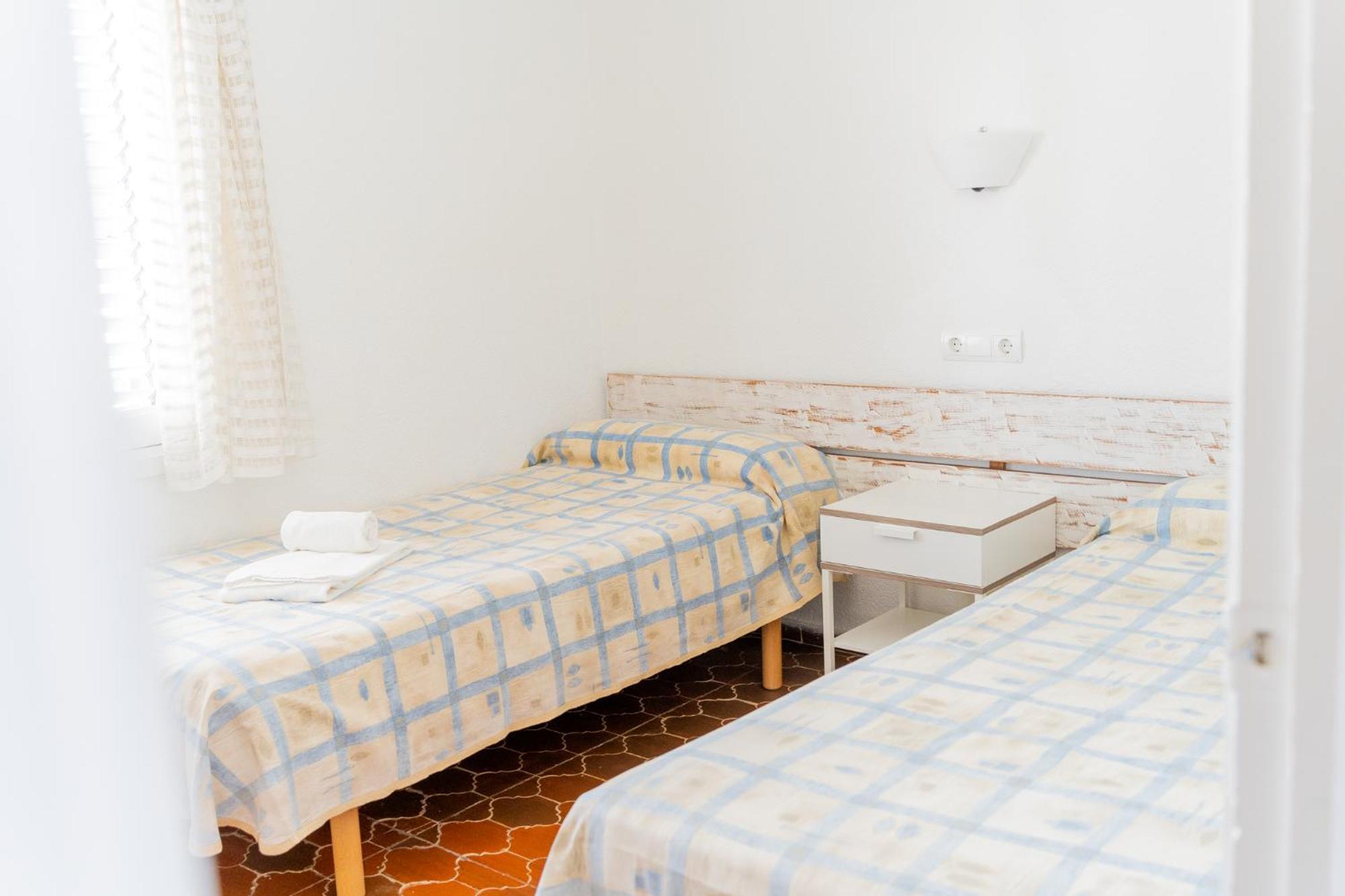 סנטה אאולריה דס ריו Atlas Apartments Ibiza מראה חיצוני תמונה