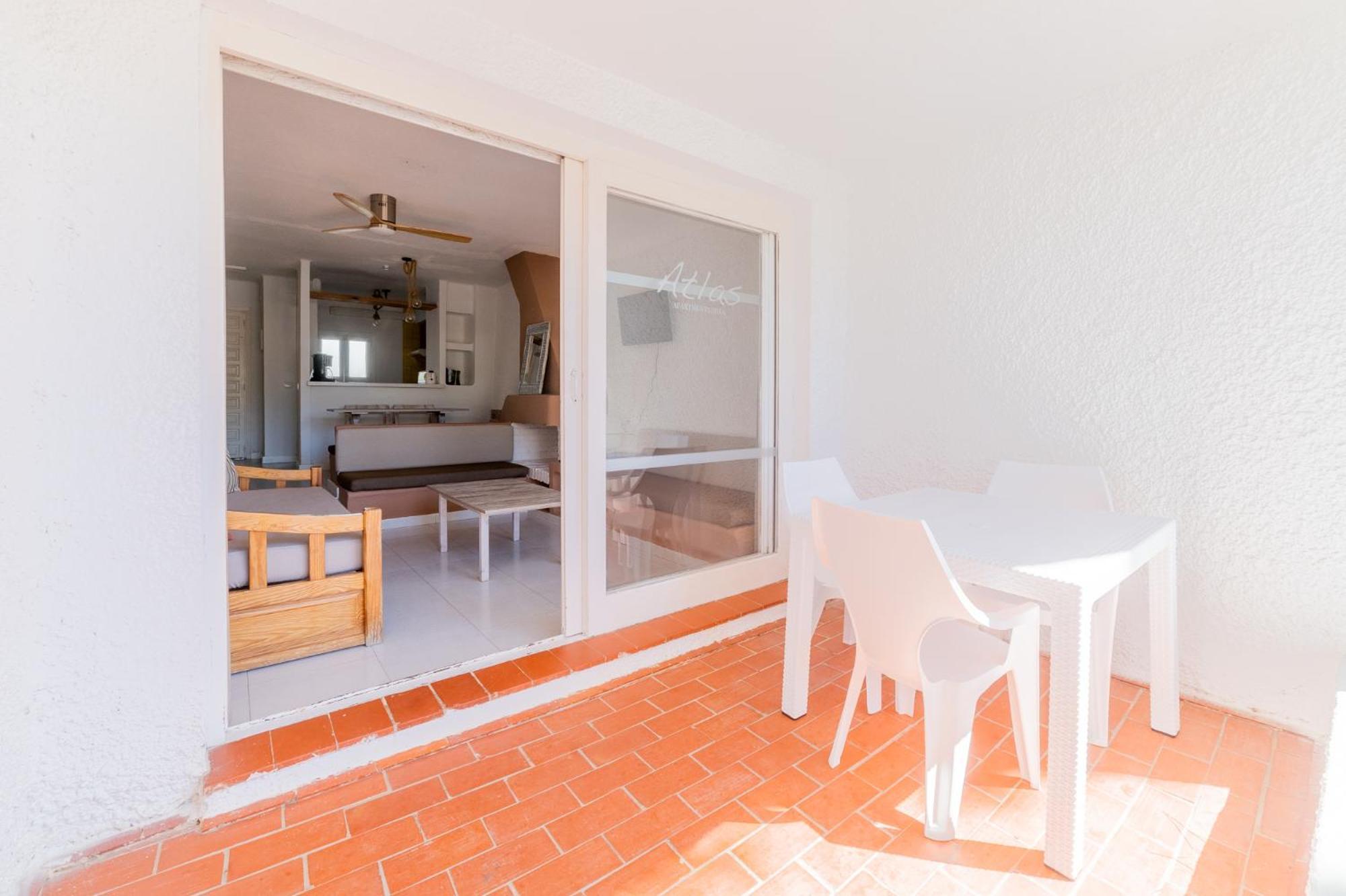 סנטה אאולריה דס ריו Atlas Apartments Ibiza מראה חיצוני תמונה