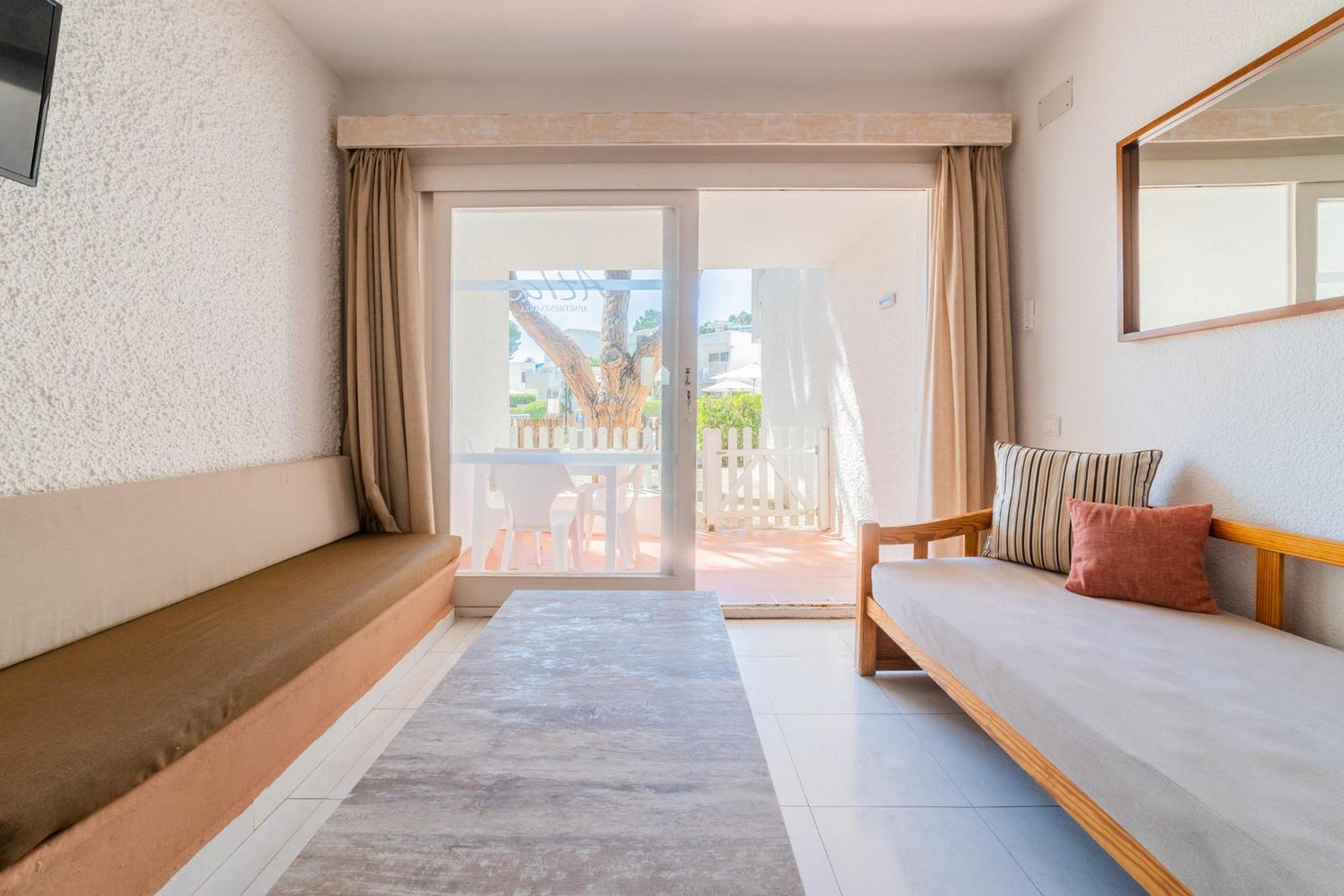 סנטה אאולריה דס ריו Atlas Apartments Ibiza מראה חיצוני תמונה