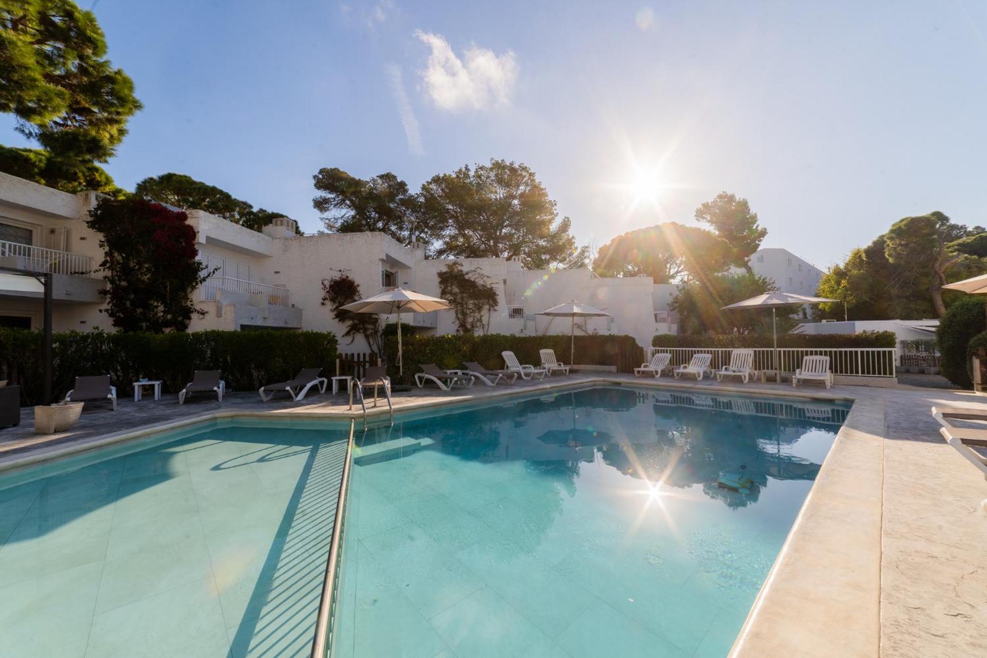 סנטה אאולריה דס ריו Atlas Apartments Ibiza מראה חיצוני תמונה